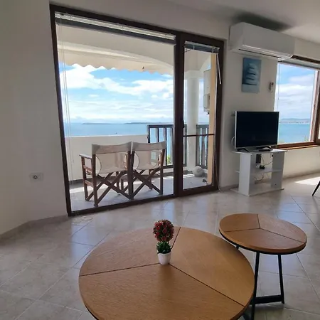 Apartment под наем 4-стаен с изумителна фронтална гледка море, Sun Coast влас