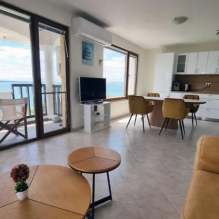 под наем 4-стаен с изумителна фронтална гледка море, Sun Coast влас Apartment Sveti Vlas