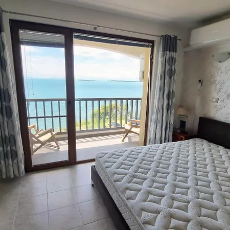 Apartment под наем 4-стаен с изумителна фронтална гледка море, Sun Coast влас Sveti Vlas