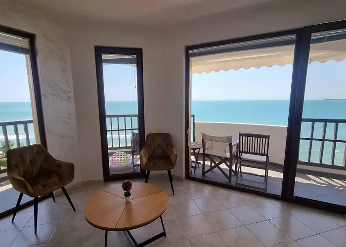 Apartman под наем 4-стаен с изумителна фронтална гледка море, Sun Coast влас *